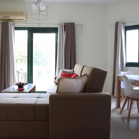 Anna Kavros * Chania (Crete)