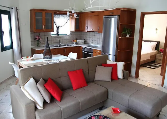 Anna Kavros * Chania (Crete)